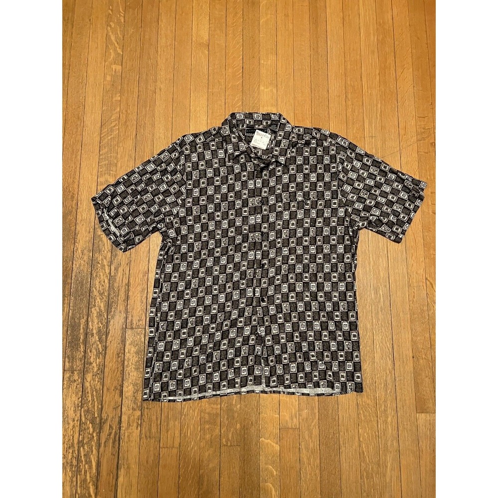 BRAND NEW Manhattan Men’s Shortsleeve Button-up RAYON Size L NWT